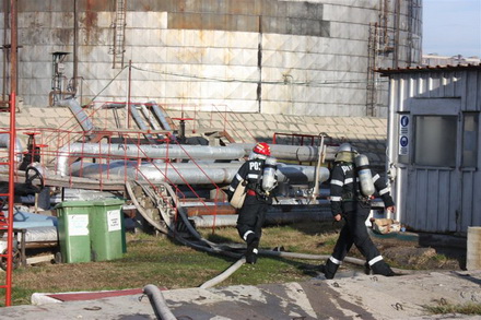 antrenament comun pe platforma rompetrol 98227 308415 antrenament comun pe platforma rompetrol 98227 308415