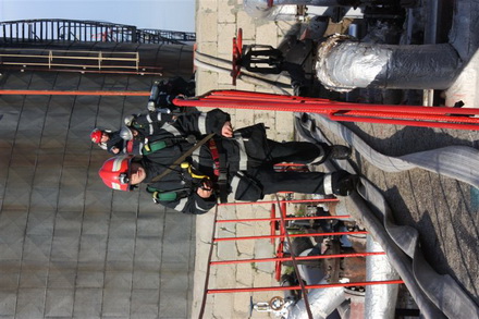 antrenament comun pe platforma rompetrol 98227 308415 antrenament comun pe platforma rompetrol 98227 308415