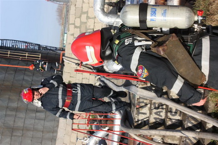 antrenament comun pe platforma rompetrol 98227 308415 antrenament comun pe platforma rompetrol 98227 308415