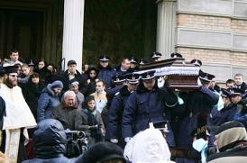 Familia scafandrului Ispas, sfâşiată de durere la înmormântarea singurului băiat (galerie foto) 