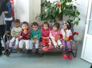 Moş Crăciun a venit la copiii internaţi la Spitalul Medgidia