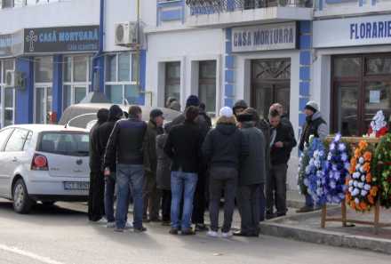 bogdan sampetru un student bun cu ganduri sinucigase galerie foto 54462 313348 bogdan sampetru un student bun cu ganduri sinucigase galerie foto 54462 313348