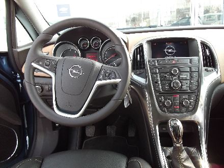 drive test cu noul opel astra sports tourer la radacini motors 19464 317368 drive test cu noul opel astra sports tourer la radacini motors 19464 317368