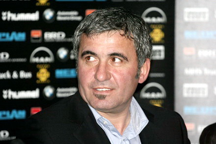 hagi.jpg