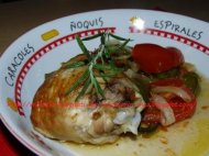 Pulpe de pui cu legume,vin alb si rozmarin