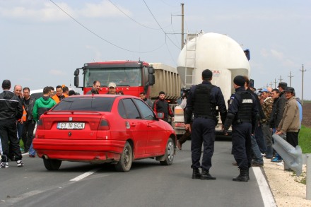 institutiile judetene folosite in campania electorala gambuteanu de la drumuri face ordine la baraganu institutiile judetene folosite in campania electorala gambuteanu de la drumuri face ordine la baraganu