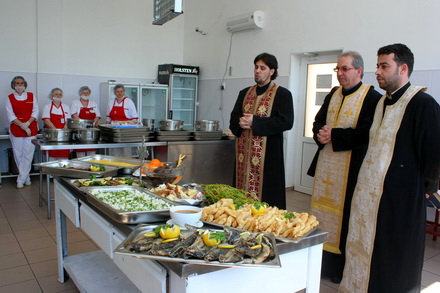 masa traditionala de florii pentru bolnavii de la spitalul de urgenta si de la sbi galerie foto 74489 masa traditionala de florii pentru bolnavii de la spitalul de urgenta si de la sbi galerie foto 74489