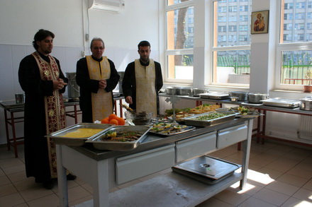 masa traditionala de florii pentru bolnavii de la spitalul de urgenta si de la sbi galerie foto 74489 masa traditionala de florii pentru bolnavii de la spitalul de urgenta si de la sbi galerie foto 74489