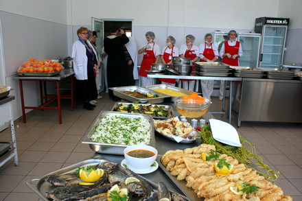 masa traditionala de florii pentru bolnavii de la spitalul de urgenta si de la sbi galerie foto 74489 masa traditionala de florii pentru bolnavii de la spitalul de urgenta si de la sbi galerie foto 74489