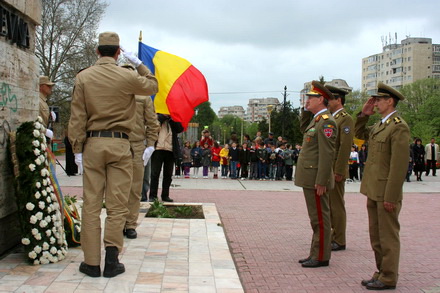 cine a participat la ceremonialul militar de ziua eroilor galerie foto 36046 325031 cine a participat la ceremonialul militar de ziua eroilor galerie foto 36046 325031