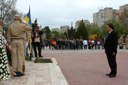 cine a participat la ceremonialul militar de ziua eroilor galerie foto 36046 325031 cine a participat la ceremonialul militar de ziua eroilor galerie foto 36046 325031