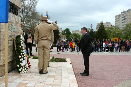 cine a participat la ceremonialul militar de ziua eroilor galerie foto 36046 325031 cine a participat la ceremonialul militar de ziua eroilor galerie foto 36046 325031