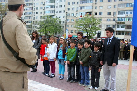 cine a participat la ceremonialul militar de ziua eroilor galerie foto 36046 325031 cine a participat la ceremonialul militar de ziua eroilor galerie foto 36046 325031