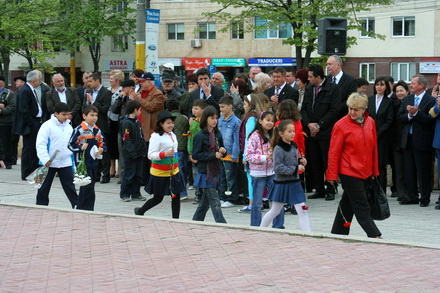 cine a participat la ceremonialul militar de ziua eroilor galerie foto 36046 325031 cine a participat la ceremonialul militar de ziua eroilor galerie foto 36046 325031