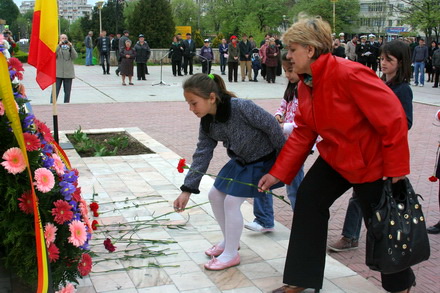 cine a participat la ceremonialul militar de ziua eroilor galerie foto 36046 325031 cine a participat la ceremonialul militar de ziua eroilor galerie foto 36046 325031