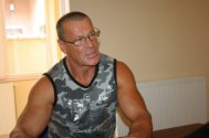 Interviul online cu Vasile Şerban, multiplu campion naţional la culturism s-a terminatTema a fost - Culturismul – Fiţă sau corp sănătos
