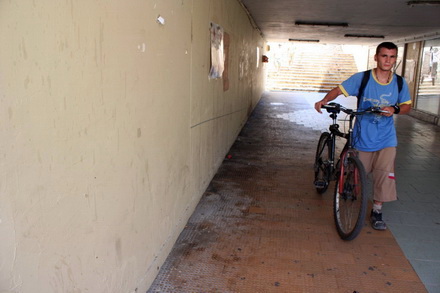 nesiguranta si mirosuri pestilentiale primaria a mutat trecerea de pietoni de la tomis prin pasajul mizerabil nesiguranta si mirosuri pestilentiale primaria a mutat trecerea de pietoni de la tomis prin pasajul mizerabil