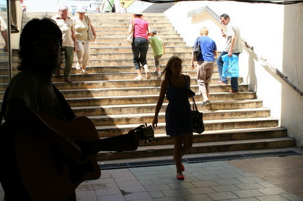 nesiguranta si mirosuri pestilentiale primaria a mutat trecerea de pietoni de la tomis prin pasajul mizerabil nesiguranta si mirosuri pestilentiale primaria a mutat trecerea de pietoni de la tomis prin pasajul mizerabil