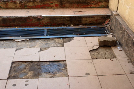 nesiguranta si mirosuri pestilentiale primaria a mutat trecerea de pietoni de la tomis prin pasajul mizerabil nesiguranta si mirosuri pestilentiale primaria a mutat trecerea de pietoni de la tomis prin pasajul mizerabil