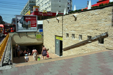 nesiguranta si mirosuri pestilentiale primaria a mutat trecerea de pietoni de la tomis prin pasajul mizerabil nesiguranta si mirosuri pestilentiale primaria a mutat trecerea de pietoni de la tomis prin pasajul mizerabil