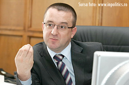 portul-SorinBlejnarsursafotowwwinpoliticsro.jpg