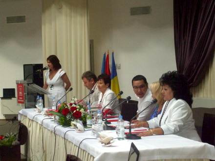 adunarea de la malul marii a femeilor pesediste amorezate de primarul constantei mazare de la echipa adunarea de la malul marii a femeilor pesediste amorezate de primarul constantei mazare de la echipa