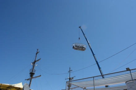 peste 150 de persoane au servit masa la 50 de metri deasupra plajei galerie foto 96399 337813 peste 150 de persoane au servit masa la 50 de metri deasupra plajei galerie foto 96399 337813