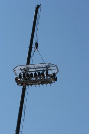 peste 150 de persoane au servit masa la 50 de metri deasupra plajei galerie foto 96399 337813 peste 150 de persoane au servit masa la 50 de metri deasupra plajei galerie foto 96399 337813