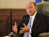 Băsescu face şuetă de criză Când USL a propus comisie preventivă, s-a hăhăit că nu ne trebuie. Diversiunile zilei şi somnul cel de moarte al opoziţei