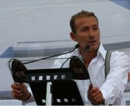 Instinct primar, dubla 1 Radu Mazăre, cel mai fotomodel dintre primari şi cel mai sportiv dintre moroi