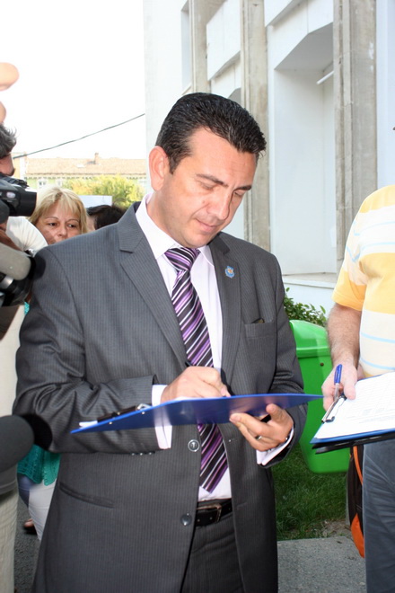 un semnal pentru primarul constantei chiru si palaz vor sa demonstreze ca mazare este vulnerabil galerie un semnal pentru primarul constantei chiru si palaz vor sa demonstreze ca mazare este vulnerabil galerie