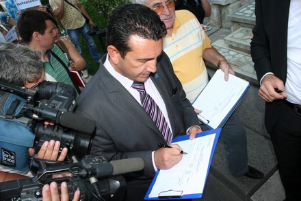 un semnal pentru primarul constantei chiru si palaz vor sa demonstreze ca mazare este vulnerabil galerie un semnal pentru primarul constantei chiru si palaz vor sa demonstreze ca mazare este vulnerabil galerie