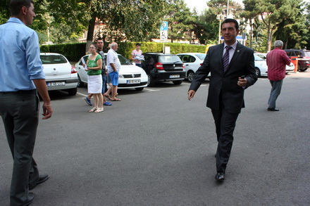 un semnal pentru primarul constantei chiru si palaz vor sa demonstreze ca mazare este vulnerabil galerie un semnal pentru primarul constantei chiru si palaz vor sa demonstreze ca mazare este vulnerabil galerie