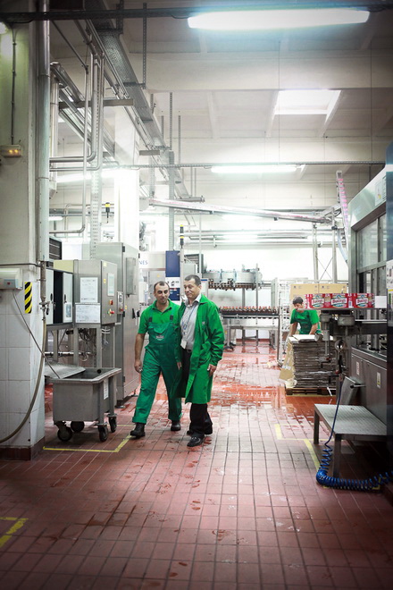 peste 800 de constanteni au deschis portile fabricii de bere heineken galerie foto 78368 345276 peste 800 de constanteni au deschis portile fabricii de bere heineken galerie foto 78368 345276