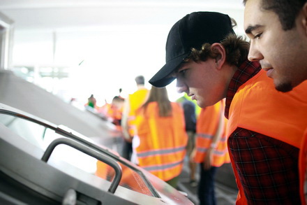 peste 800 de constanteni au deschis portile fabricii de bere heineken galerie foto 78368 345276 peste 800 de constanteni au deschis portile fabricii de bere heineken galerie foto 78368 345276