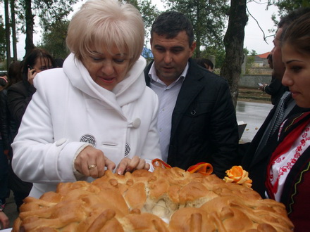 s a inaugurat primul proiect la albesti primarul moldovan primul proiect este ca si primul copil il iubesti s a inaugurat primul proiect la albesti primarul moldovan primul proiect este ca si primul copil il iubesti