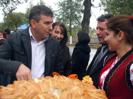 s a inaugurat primul proiect la albesti primarul moldovan primul proiect este ca si primul copil il iubesti s a inaugurat primul proiect la albesti primarul moldovan primul proiect este ca si primul copil il iubesti