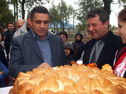 s a inaugurat primul proiect la albesti primarul moldovan primul proiect este ca si primul copil il iubesti s a inaugurat primul proiect la albesti primarul moldovan primul proiect este ca si primul copil il iubesti