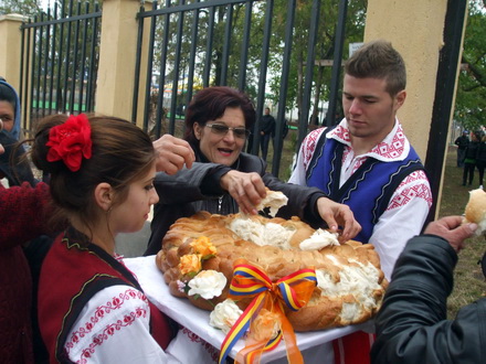 s a inaugurat primul proiect la albesti primarul moldovan primul proiect este ca si primul copil il iubesti s a inaugurat primul proiect la albesti primarul moldovan primul proiect este ca si primul copil il iubesti