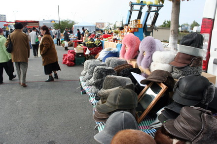 gospodinele si au aprovizionat camara zilele recoltei la navodari un real targ de toamna galerie foto gospodinele si au aprovizionat camara zilele recoltei la navodari un real targ de toamna galerie foto