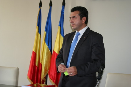 musulmanii i au cerut prefectului ajutor in cazul geamiei hunchiar 78686 348367 musulmanii i au cerut prefectului ajutor in cazul geamiei hunchiar 78686 348367