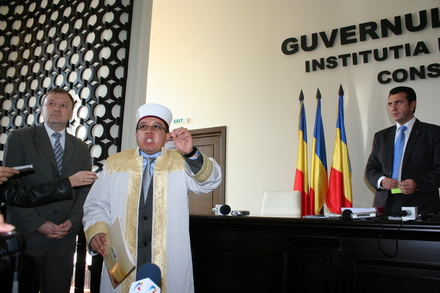 musulmanii i au cerut prefectului ajutor in cazul geamiei hunchiar 78686 348367 musulmanii i au cerut prefectului ajutor in cazul geamiei hunchiar 78686 348367