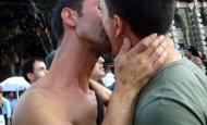 Apa poluată creşte numărul homosexualilor !