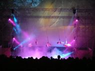 Primul spectacol de teatru cu trupa de acrobaţi Xtreme 