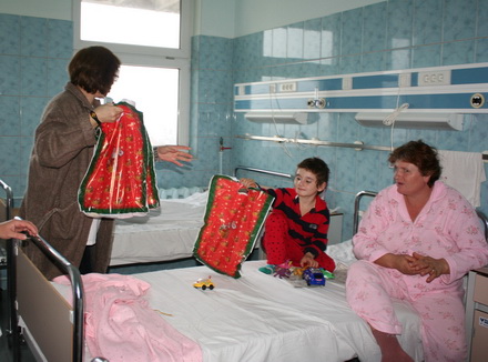 sc arimex comexim 2000 srl a vorbit cu mos nicolae si a trimis dulciuri copiilor din spital galerie foto sc arimex comexim 2000 srl a vorbit cu mos nicolae si a trimis dulciuri copiilor din spital galerie foto