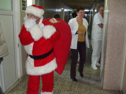 mos craciun a sosit la spital zaboveste pana pe 25 decembrie galerie foto 53232 352229 mos craciun a sosit la spital zaboveste pana pe 25 decembrie galerie foto 53232 352229