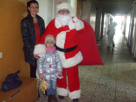 mos craciun a sosit la spital zaboveste pana pe 25 decembrie galerie foto 53232 352229 mos craciun a sosit la spital zaboveste pana pe 25 decembrie galerie foto 53232 352229