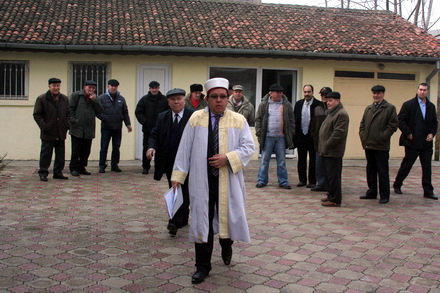 ce cautau inspectorii primariei constanta la geamie galerie foto 70550 352729 ce cautau inspectorii primariei constanta la geamie galerie foto 70550 352729