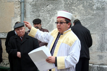 ce cautau inspectorii primariei constanta la geamie galerie foto 70550 352729 ce cautau inspectorii primariei constanta la geamie galerie foto 70550 352729