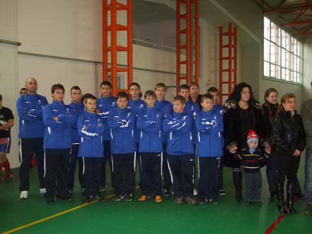 la valu lui traian s au inaugurat case pentru tineri si sala de sport pentru campioni galerie foto 40765 la valu lui traian s au inaugurat case pentru tineri si sala de sport pentru campioni galerie foto 40765